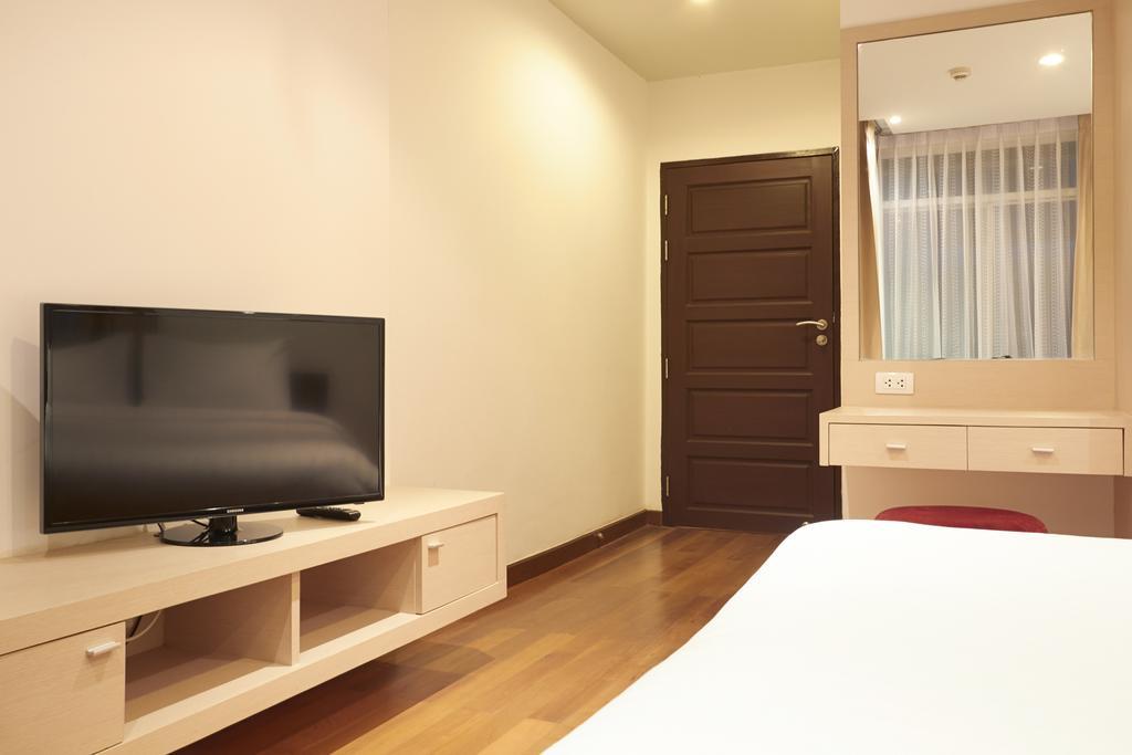 Art Patong Residence Phuket Extérieur photo