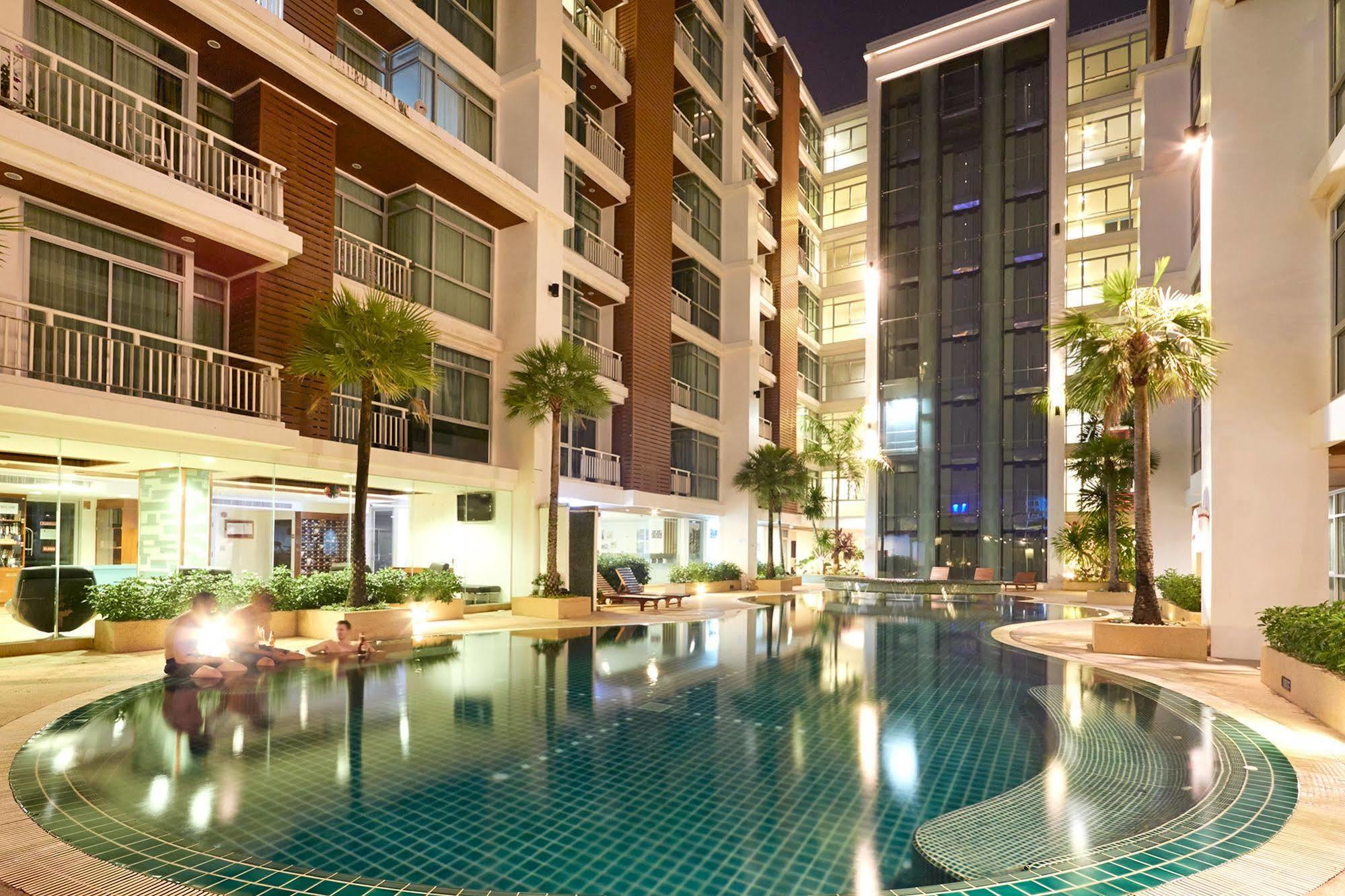 Art Patong Residence Phuket Extérieur photo